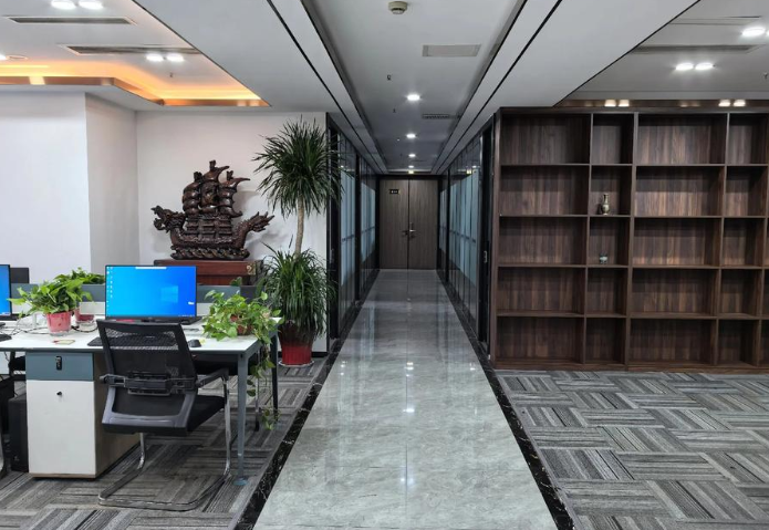 办公空间配套家具一体化设计趋势及材料选型关键技术要点